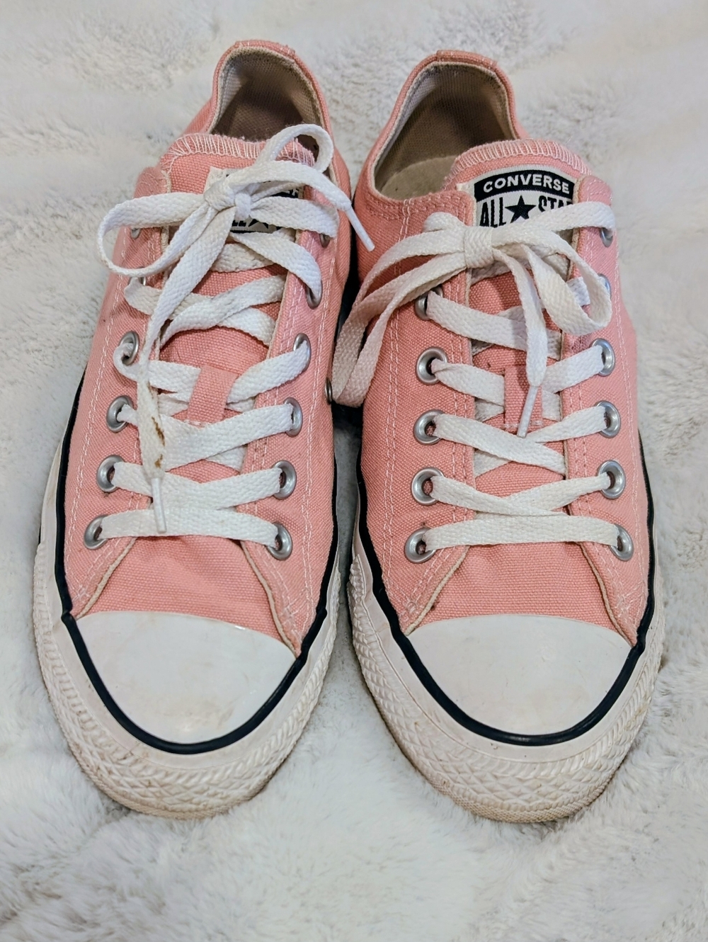 Converse All Star Pink Low Top Sneakers Women’s Size 8.5 Canvas Lace-Up